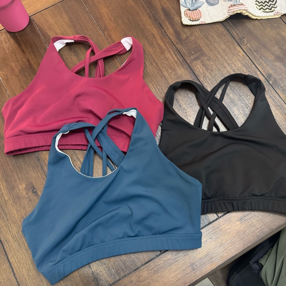 Amazon brand 3a-pack Women's Cross-Back Sports Bras - Black/Blue/Red size: XL